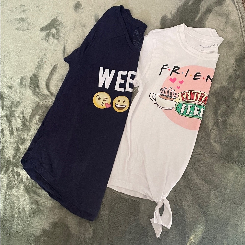 FRIENDS blue Weekend Emoji Blouse